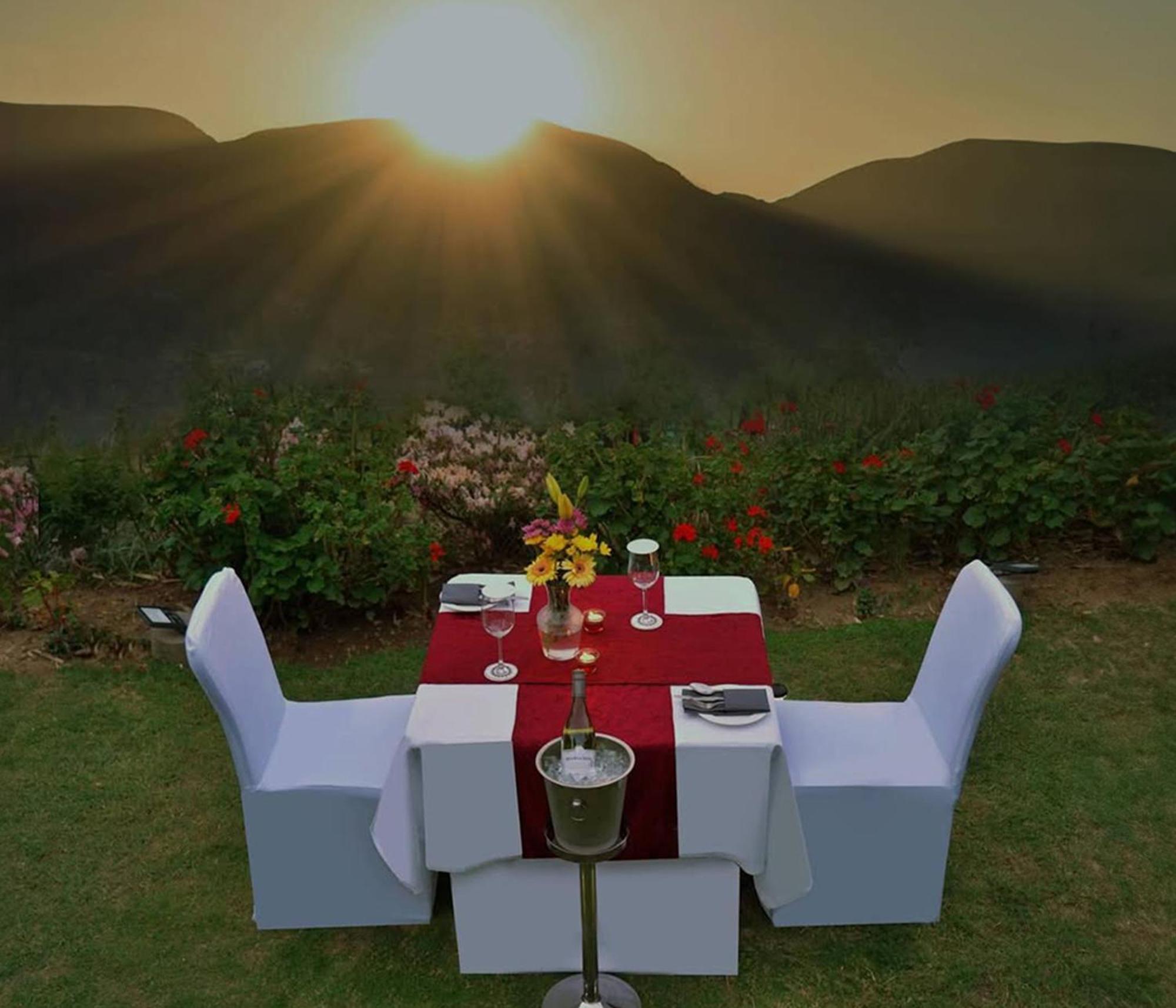 Araiya Palampur Hotel Buitenkant foto