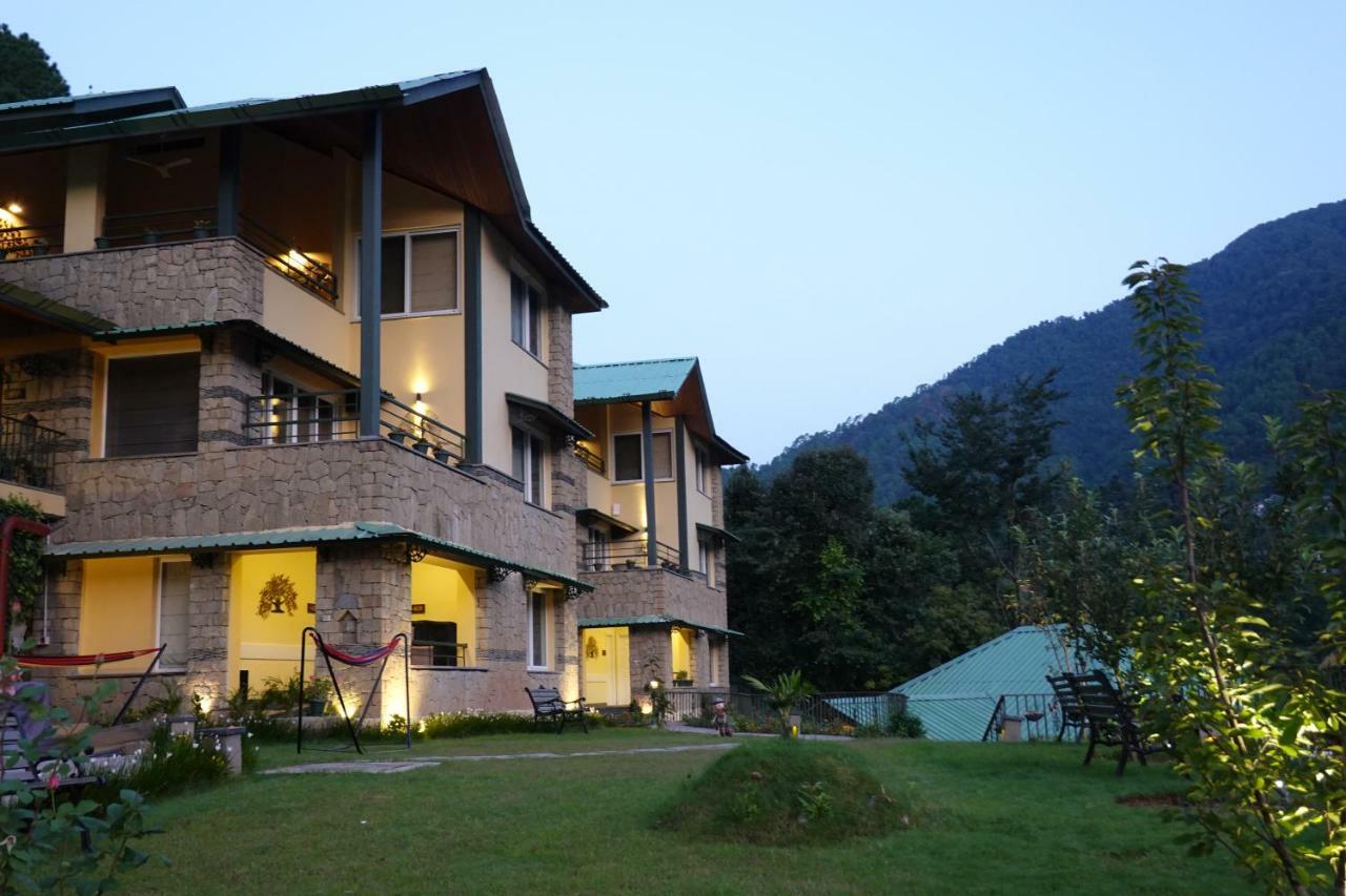 Araiya Palampur Hotel Buitenkant foto