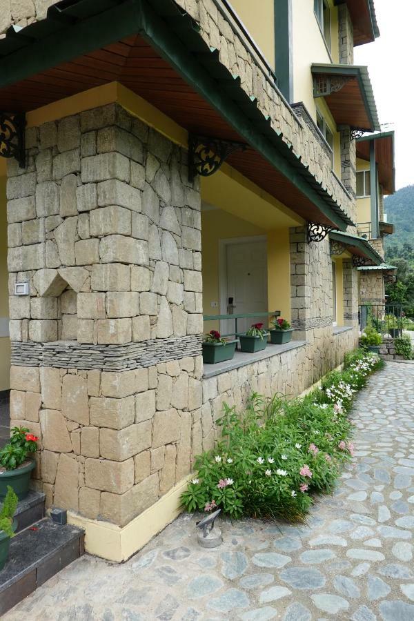Araiya Palampur Hotel Buitenkant foto
