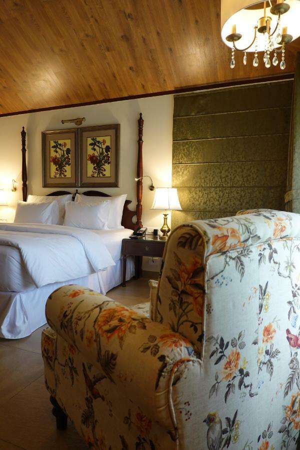 Araiya Palampur Hotel Buitenkant foto